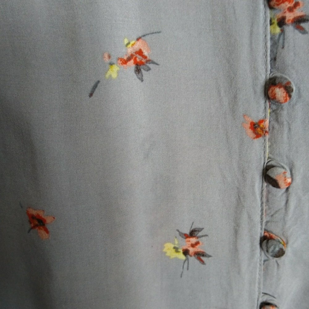Torrid Floral Blouse Size 3 - Picture 8 of 8